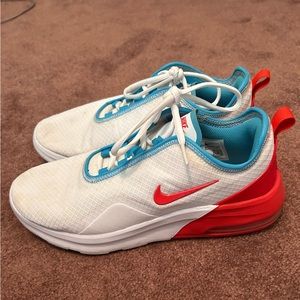 Nike Air Max Motion 2